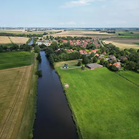 Windmuehle Am Fluss In Altfunnixsiel * Wittmund